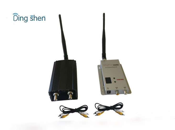 0.9 Ghz 1.2 Ghz Video Transmitter , 5km~10km Mini Video Camera Transmitter