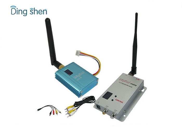 800m CCTV Wireless Video Transmitter 2.4Ghz FPV Sender With 12 Channels